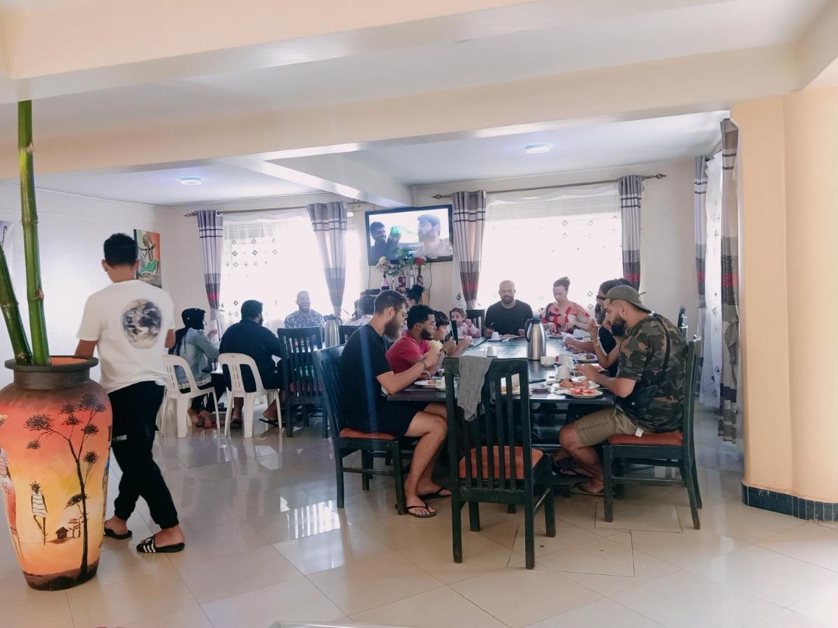 Acactus Hotel Kampala Luaran gambar