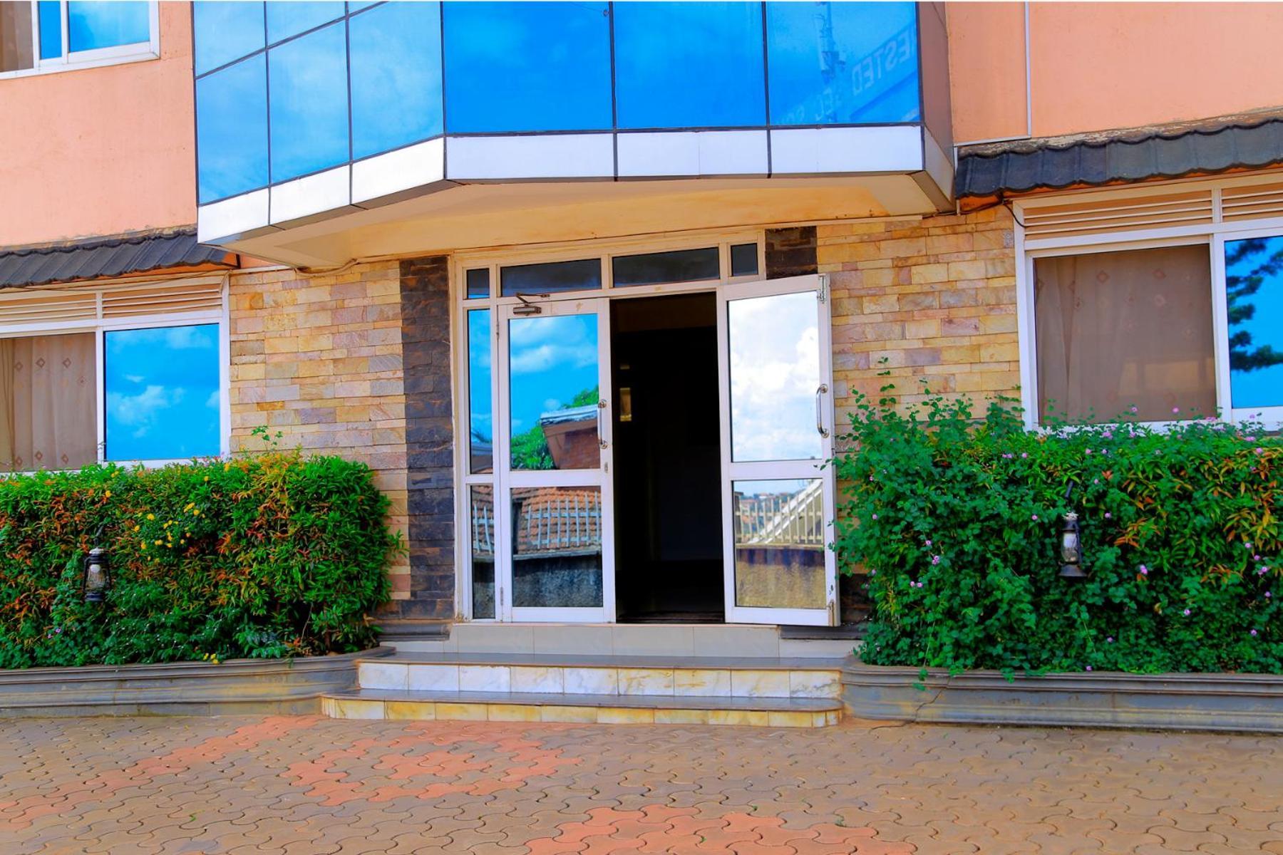 Acactus Hotel Kampala Luaran gambar